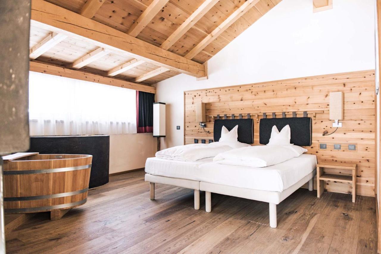 Dolomites Living Hotel Tirler Альпе-ди-Сьюзи Экстерьер фото